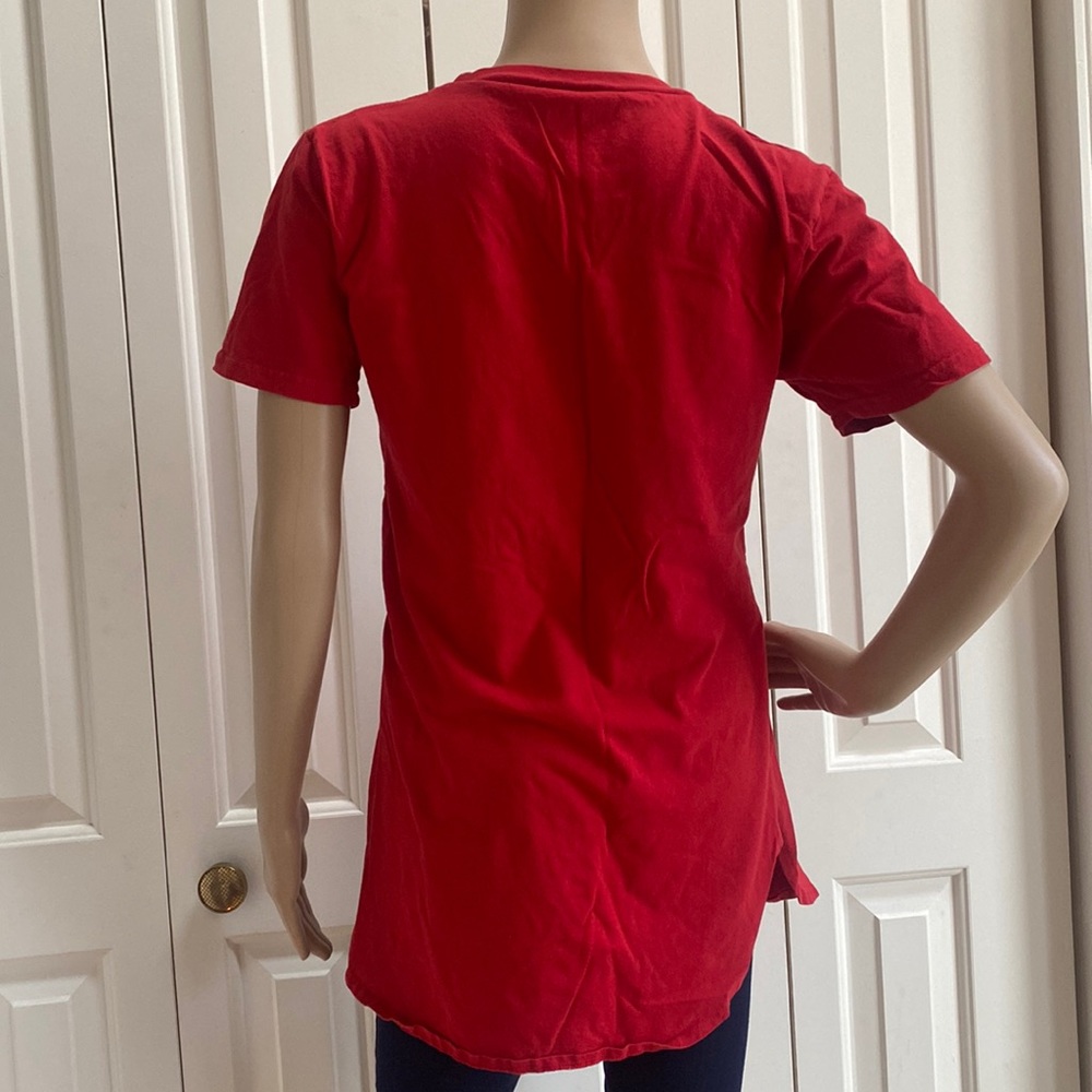 ON Fire Womens L/XL Red Long Tee Shirt. Scoop hem. Vogue Magazine Graphic. So - Picture 5 of 11